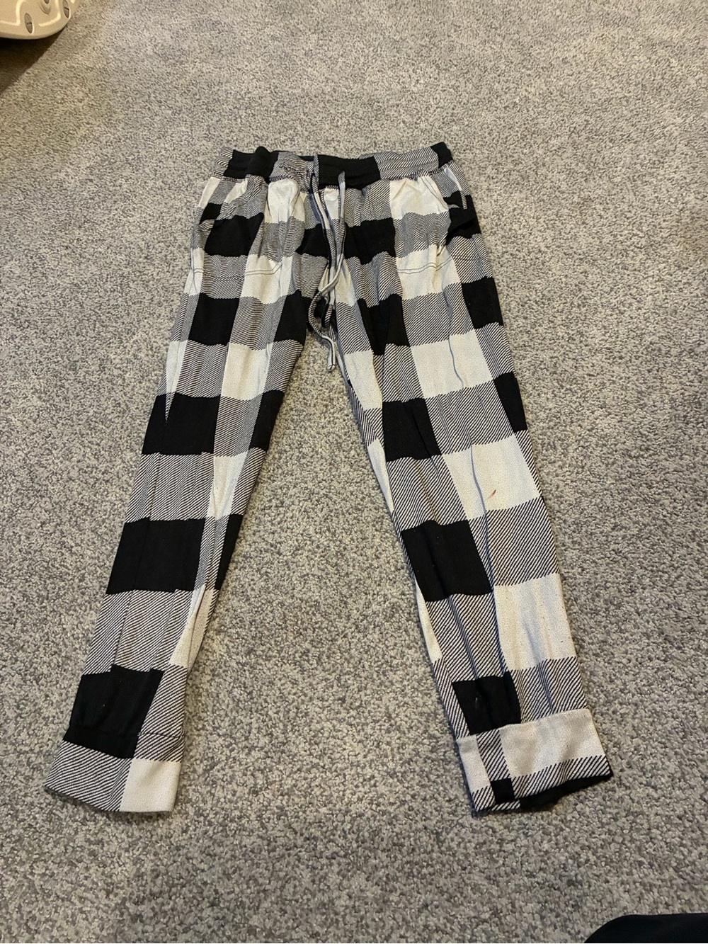 Secret Treasures Black and White Plaid Lounge Pants